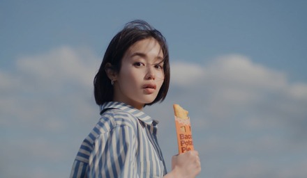 藤原さくら出演「ベーコンポテトパイ」TVCM