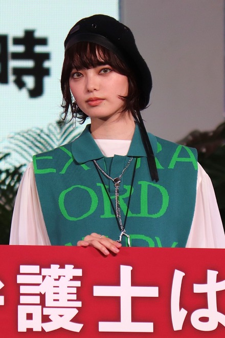 平手友梨奈【撮影:浜瀬将樹】