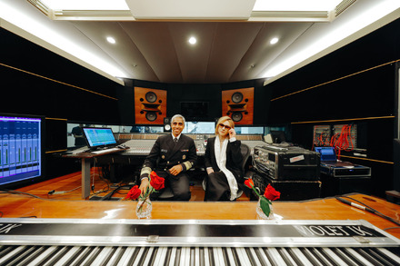 YOSHIKI、米国公衆衛生局長官とメンタルヘルスを語る