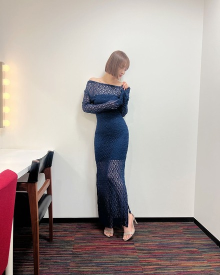 神部美咲、透け透けワンピでボディライン強調！「ナイススタイル