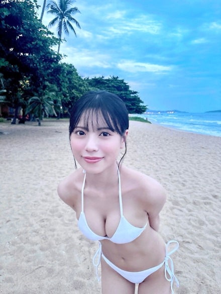 純白ビキニからスケスケ服まで！ NMB48・隅野和奏、サムイ島でグラビア