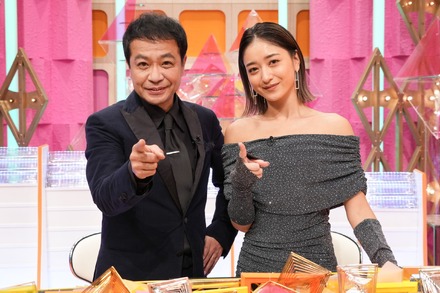 左から）中山秀征、池田美優(C) フジテレビ