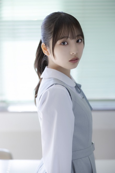 日向坂46五期生「下田衣珠季」「片山紗希」の撮りおろし写真