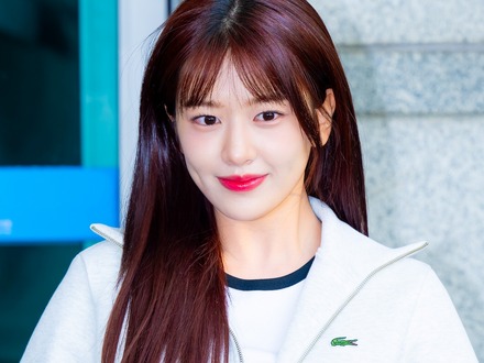 IVE・ユジン、「LACOSTE」のアンバサダーに！MZ世代のファッション