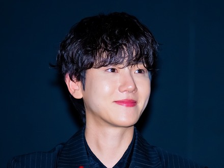 EXO・ベクヒョン、力強い魅力から柔らかい一面まで新AL『Essence of Reverie』コンセプト写真公開