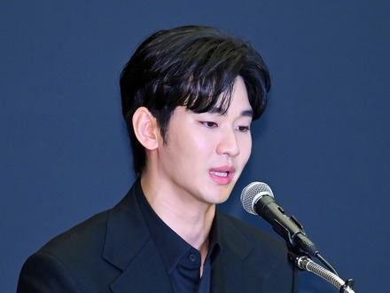 キム・スヒョン、広告モデル会社から新たに損害賠償請求か…賠償額の総額は100億ウォン越え?!