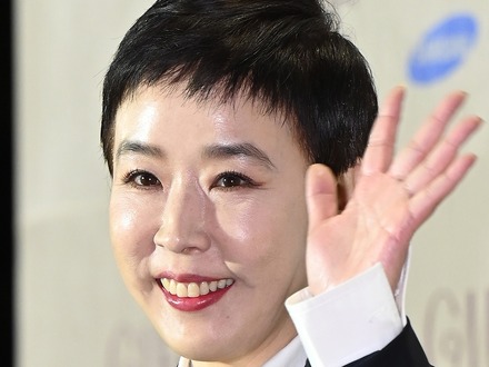 “頭のなかの時限爆弾”によって55歳で帰らぬ人に…韓国映画界の世界的スターがこの世去って3年
