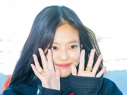 ド派手なステージでの姿ばかり話題になるBLACKPINK・ジェニー、内に秘めた母への思いを告白