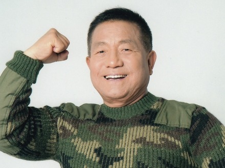 帰宅途中で呼吸困難に…“ポパイ”の愛称で親しまれた韓国の名司会者が死去　享年81歳