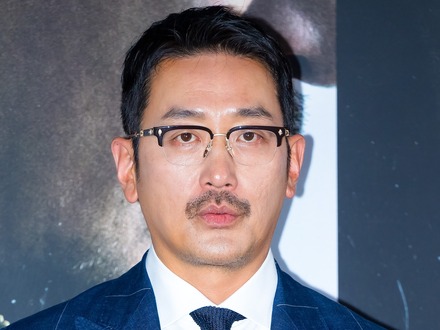 「俳優の名前を使った金銭詐欺が発生」ハ・ジョンウ所属事務所が被害を公表