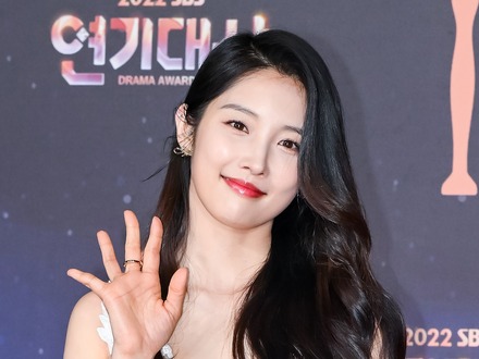 実業家に転身した元K-POP女性アイドル、再び女優志望？「演技の名門校に…」