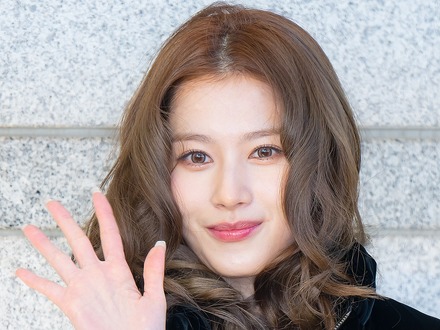 TWICE・サナ、モモとデビュー前にこっそり日本に帰ろうとしたエピソード披露「事務所に密かに…」