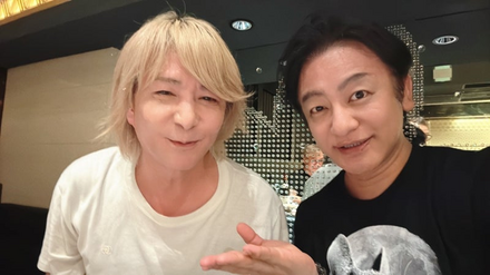 左から小室哲哉、片岡愛之助（写真は片岡愛之助の公式ブログから）