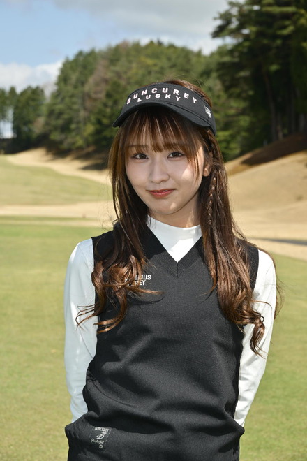 『ダイアン津田のバーディチャンす～』の新MCレギュラーに決定した森脇梨々夏　（C）東海テレビ