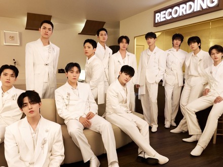 SEVENTEEN、米雑誌の表紙に登場！「やるべきことは、ただ最善を尽くすこと」10年目の覚悟を語る