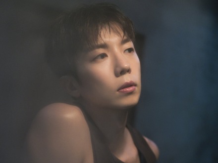 2PM・ウヨン、韓国で約7年5カ月ぶりにカムバック！新SG『Simple dance』コンセプト写真公開