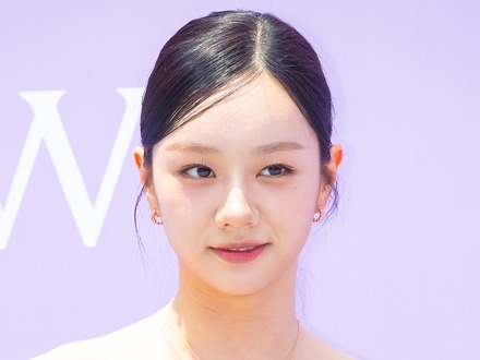元彼と泥沼騒動を経験したGirl’s Day・ヘリ、ダンサーと熱愛説浮上…主演映画で出会う