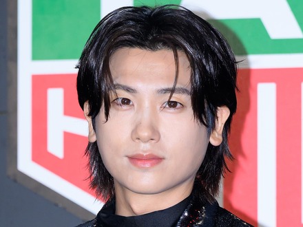 俳優パク・ヒョンシク、新生事務所に移籍！アイドル時代から苦楽をともにしてきた社員が設立