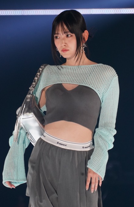 鈴木愛理【写真：竹内みちまろ】