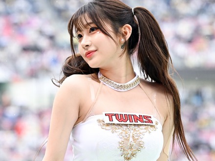 これぞ韓国プロ野球の華！20歳チアガールが大胆イメチェン、完璧すぎる美貌にファンも釘付け【PHOTO】