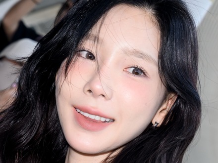 少女時代・テヨンが“牛とリンゴ”の祭りに出演？実名＆写真で混乱広がったハプニング