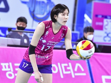 韓国女子バレー“消えた”美人エースがSVリーグ電撃参戦。いじめ騒動やケガ、引退示唆経て日本で再挑戦へ