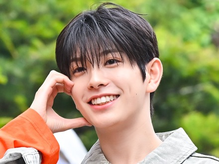 【ゆうき】 ギャップに沼落ち…“NiziUの弟”NEXZ・YUKI、ネクタイ解く男らしさに