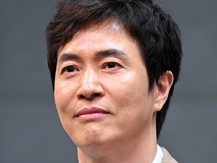 ハロプロ出身の妻とサッカーU-17日本代表の息子を持つ韓国人歌手、実の母親がこの世を去る…享年93歳