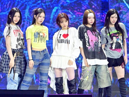 早くもヒット確定?!“IVEの妹分”KiiiKiii、本日（28日）新曲『DANCING ALONE』音源を先行公開