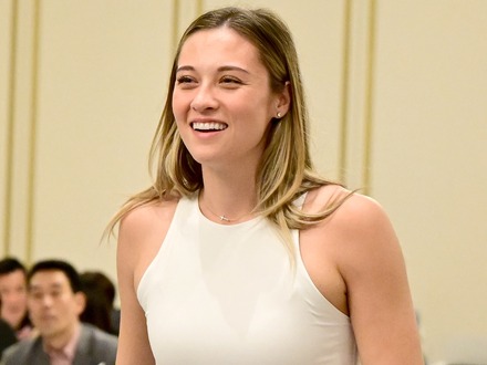 アメリカ生まれの“美しきバレー選手”が悲願の韓国復帰！日本人監督率いるVリーグ王者でプレー