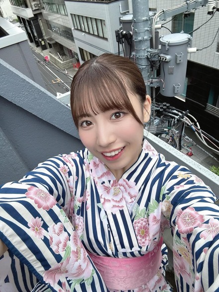 荒井優希（写真は荒井優希の公式インスタグラムから）※所属事務所に掲載許諾をもらっています