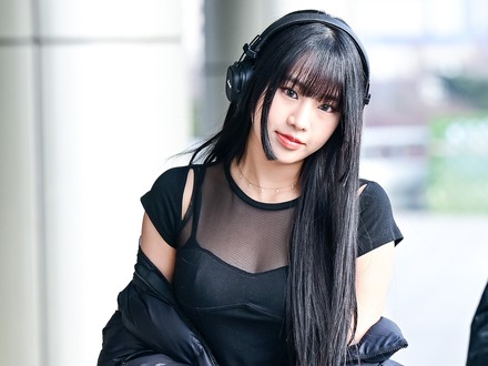 アイドルらしからぬ“貫禄ボディ”…ナッティ、ピタピタキャミ姿でボリューム感あらわに【PHOTO】