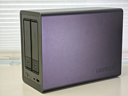 UGREEN DXP2800本体
