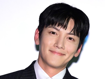 俳優チ・チャンウク、韓国発スキンケアブランド「mernel」の日本アンバサダーに抜擢！