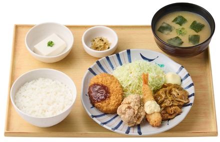 やよい合い盛り定食　890円