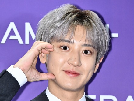 “ソロデビュー1周年”のEXO・チャンヨル、新AL『Upside Down』で見せる成熟した人生観