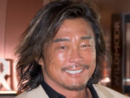 タレントとして大ブレイク中の秋山成勲、人手不足の現場で助っ人に？新バラエティ出演が決定