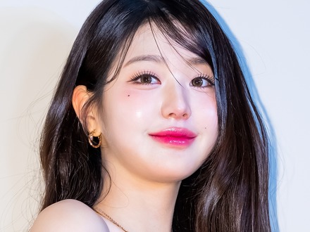 高級バッグに腕時計…IVE・ウォニョン、誕生日に“総額5億ウォン”超のプレゼント！過熱するファン文化に賛否も