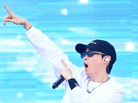 韓国HIPHOPアーティスト、“学歴詐称騒動”のトラウマを克服「死ぬ瞬間に思い出すほどの場面」
