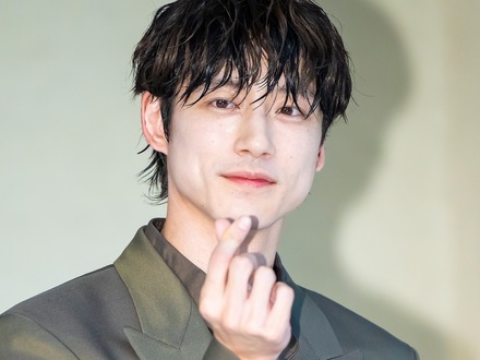 「どうか嘘であってほしい」と動揺も　坂口健太郎の“同棲報道”に韓国ファンの反応は真っ二つ