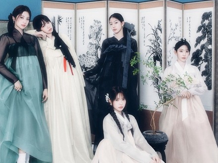 ma 韓国ファッションꕤ着画載せてますꕤ 宮脇咲良、カズハもチマチョゴリを着た!! LE SSERAFIM、優雅で上品な