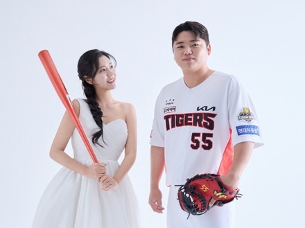 結婚を発表した韓国プロ野球選手、お相手は25歳の人気チアガール！表紙を飾って雑誌を完売させた実績も
