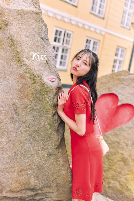 日向坂46・河田陽菜2nd写真集『テイクオフ』撮影／SAKAI DE JUN（C）竹書房