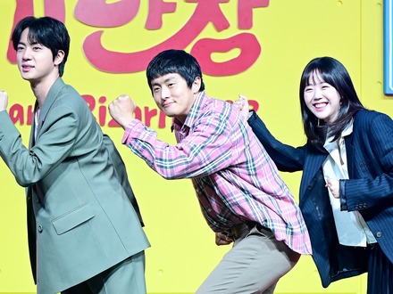 BTS・JINとバラエティ共演　8月に芸能活動中断の韓国女優、甲状腺機能に異常？報道に事務所コメント