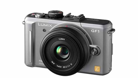 「LUMIX DMC-GF1」（ブレードシルバー）