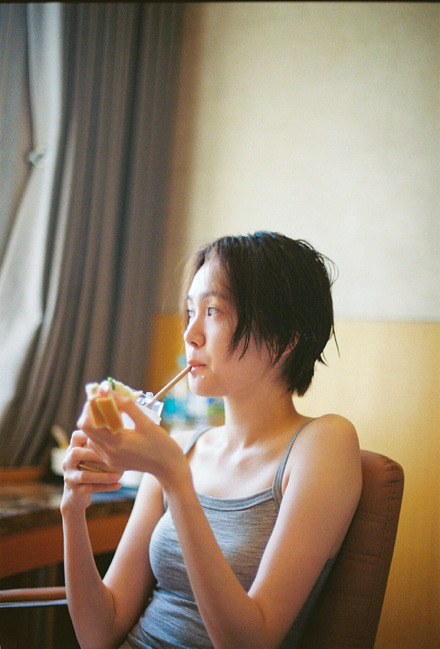 「尾碕真花セカンド写真集（仮）」（東京ニュース通信社刊） 撮影／枝優花