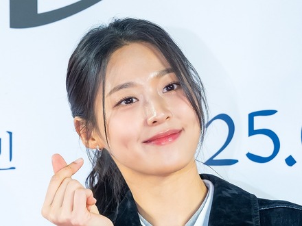 女優としてのさらなる飛躍を AOA出身のソリョン、新しい事務所と契約「作品活動を基盤に」