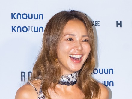 秋山成勲の妻SHIHO、YouTubeチャンネルが6日で登録者数20万人突破!韓国で大人気