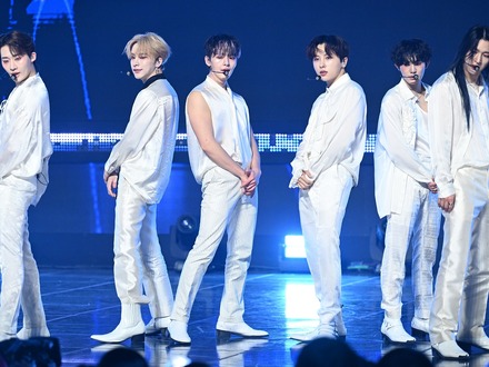 日本活動中に交通事故に遭うアクシデントもあった韓国ボーイズグループ、専属契約が“今年で終了”と報道