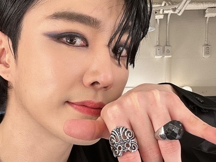 コロナ禍クラブ通いで物議のミュージカル俳優、今度は違法キャバクラ疑惑を「事実無根」